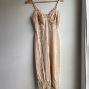 Vintage Slip with Bust Details